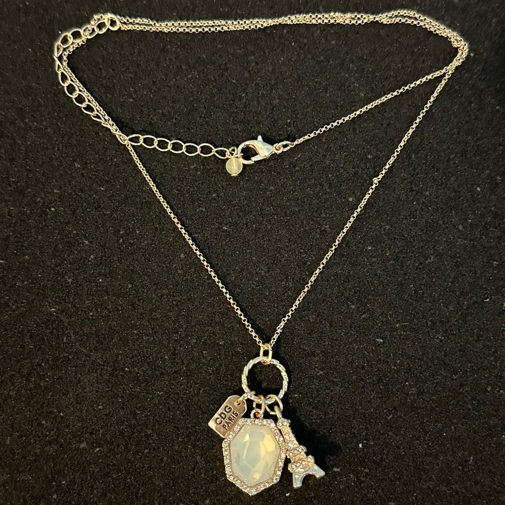 Gold tone necklace
